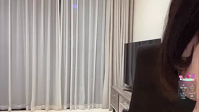 Nebula-qiu from StripChat