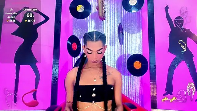 nickyminach_ from StripChat