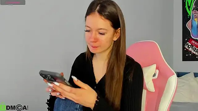 Nicole_Charm from StripChat