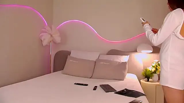 Nicole_Space from StripChat