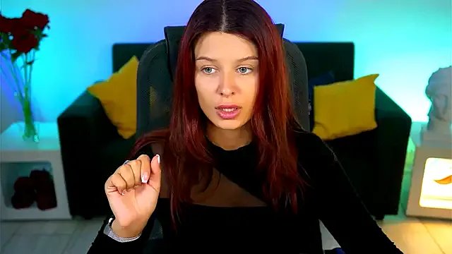 NicoleMun from StripChat