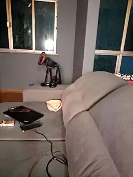 niCuNin from StripChat