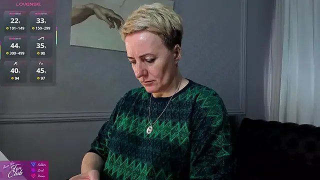 Nika_Smit from StripChat