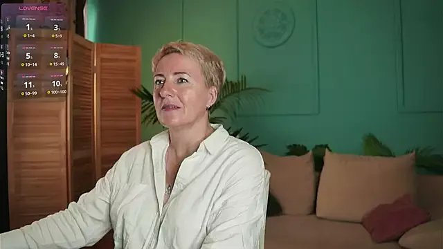 Nika_Smit from StripChat