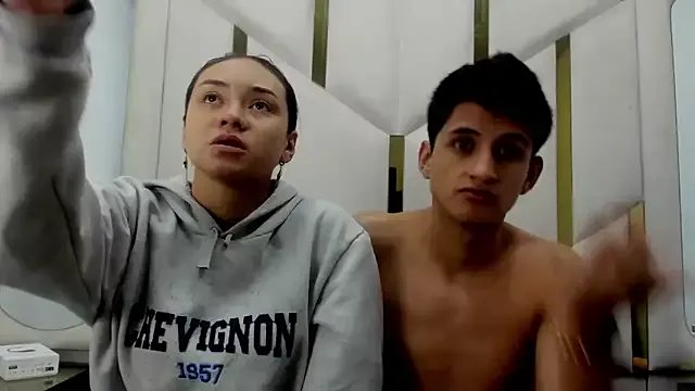 Noa_Arez from StripChat