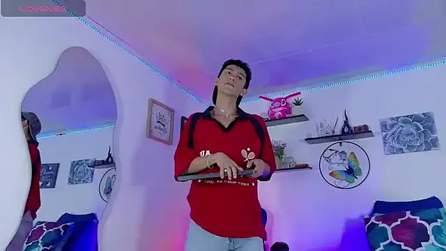 Noah_tyler_ from StripChat