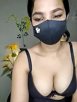 Noor-Bold from StripChat
