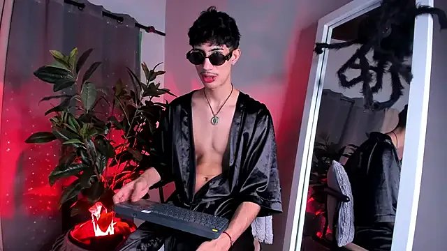 NovaaWheler from StripChat