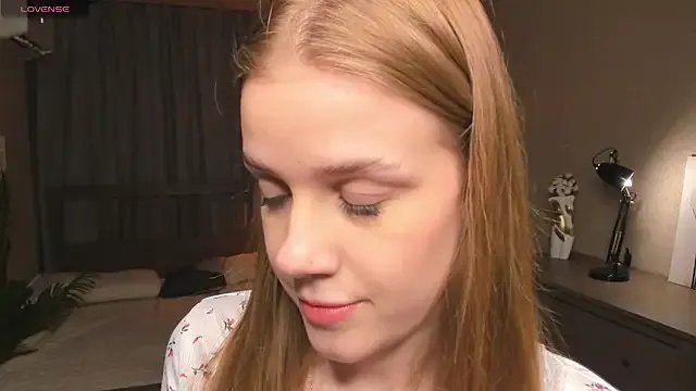 OdellaFrake from StripChat