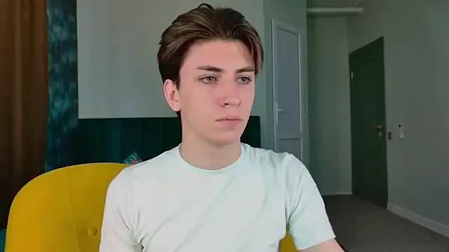 Oliver_Starboy from StripChat is Freechat