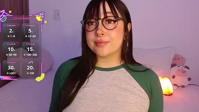 Oliviargf from StripChat