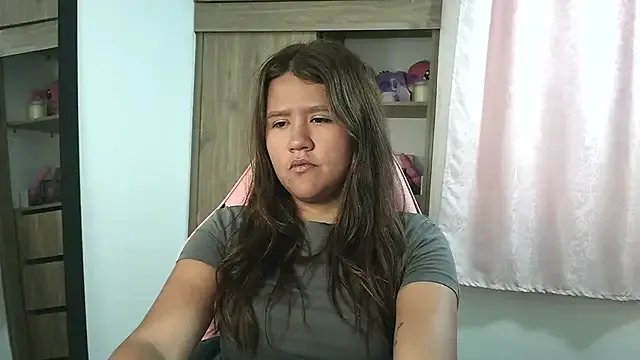 Oliviawatson1 from StripChat