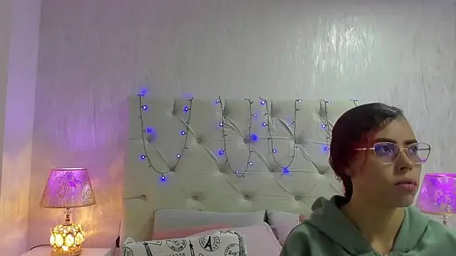 Pamelamiler__ from StripChat