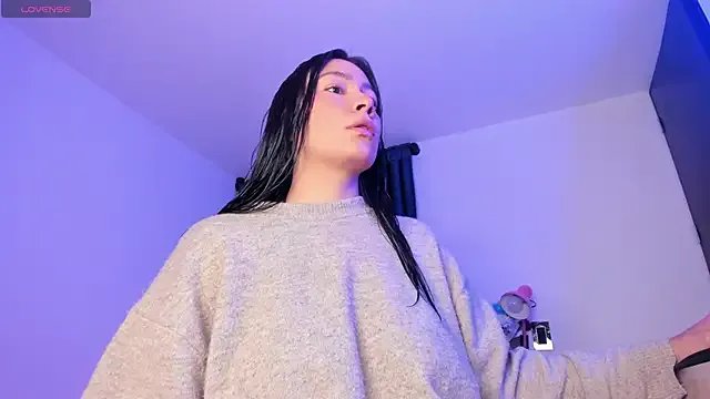 perla7777 from StripChat