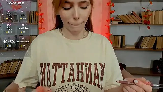 Phoenix_Margo from StripChat