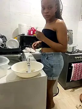 PrettyNina77 from StripChat