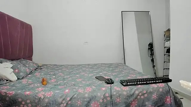 Princess_Allisson_ from StripChat