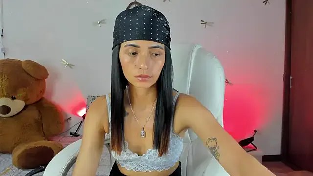 princessluna_19 from StripChat