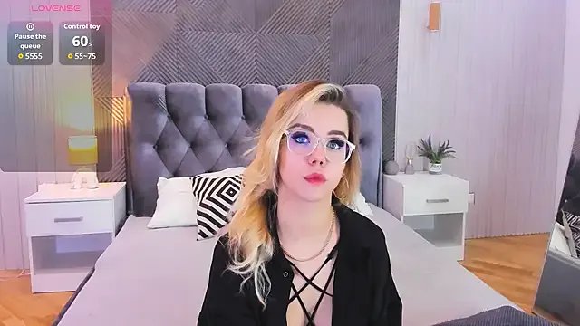 PrincessSlay from StripChat