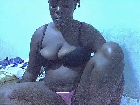 QUEEN-MARIAN from StripChat