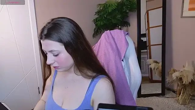 Queen_Michelle_ from StripChat