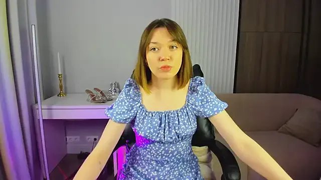 R_I_N_A from StripChat