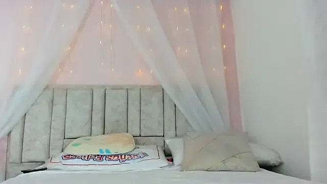 Rachellcooperrr from StripChat