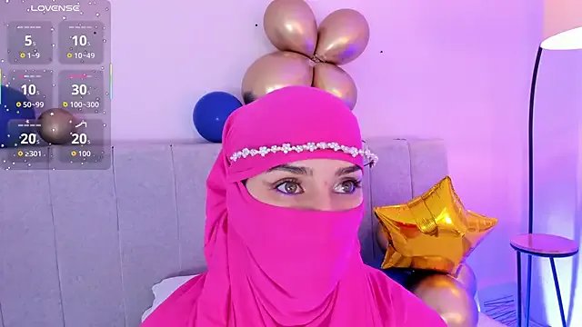 rawiya from StripChat