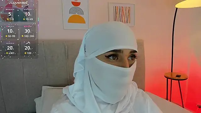 rawiya from StripChat