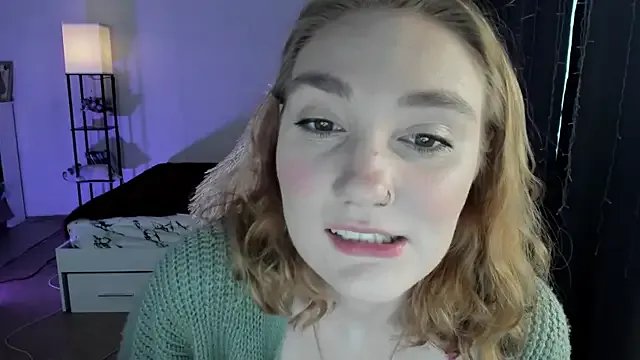 ReddHotPipper from StripChat