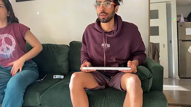 Redfloweer1 from StripChat