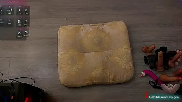 Redhead_Shark_new from StripChat