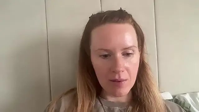 redheadrosie69 from StripChat