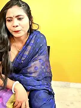 RedQQueen from StripChat is Freechat