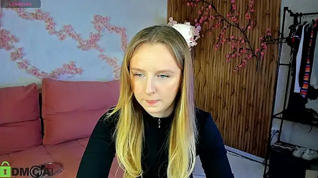  Rina_Panic chat room