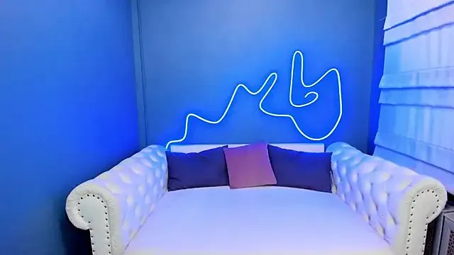 rock_n_roxy from StripChat