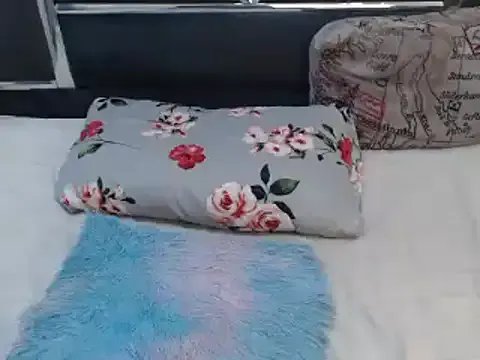 roseendoo1 from StripChat