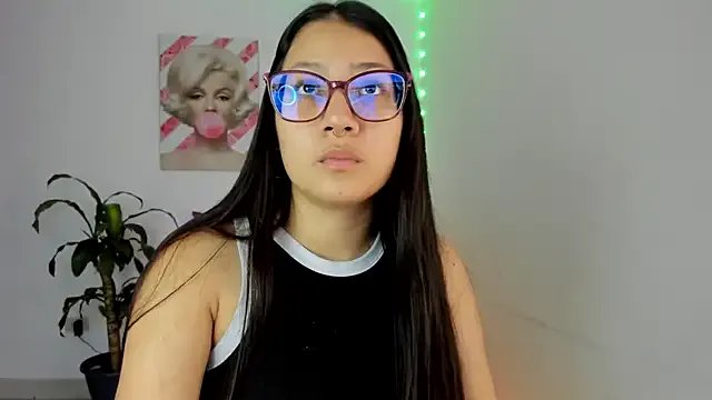 rouse_red from StripChat