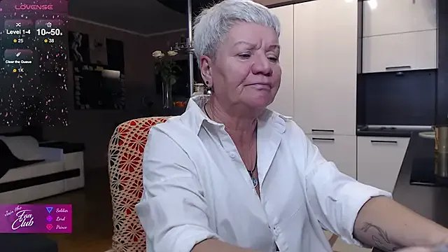 roxana_brooks from StripChat