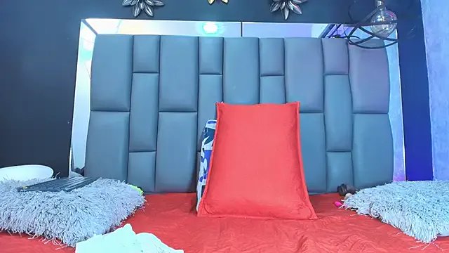 Roxana_gomez from StripChat