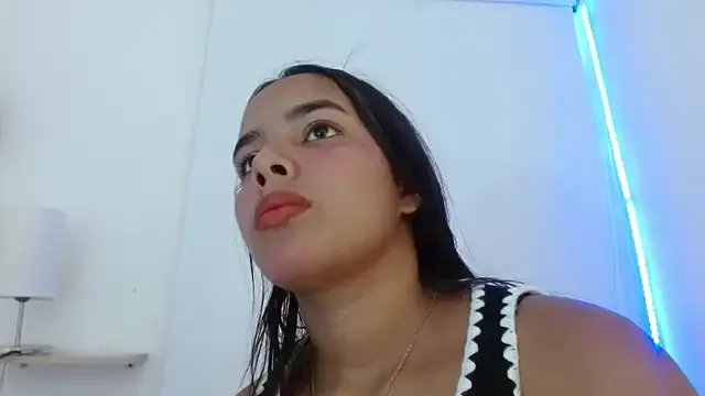 Roxy_Stonee from StripChat