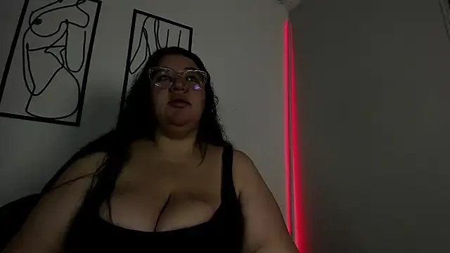 RubyPirsso18 from StripChat