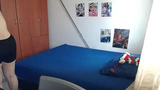 saenz_eymi from StripChat