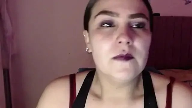 Salma_deep from StripChat