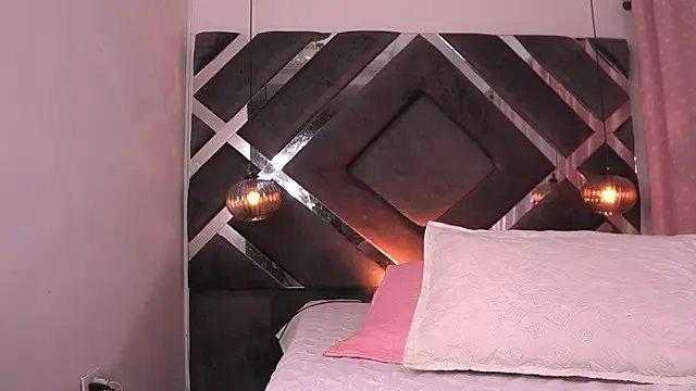 sam_lewins from StripChat