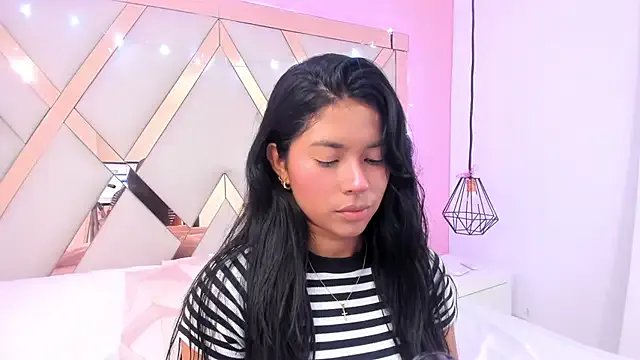  samantaa_shy chat room