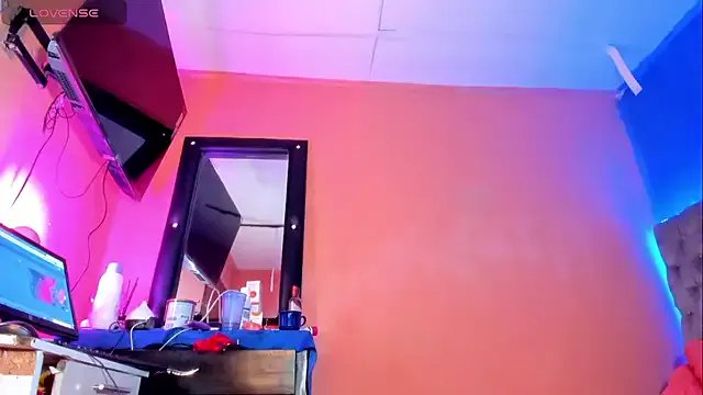 Sammybitchx from StripChat