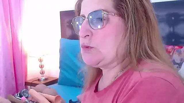 sandra_20 from StripChat