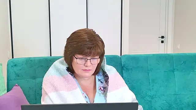 Sandra_Sunrise from StripChat