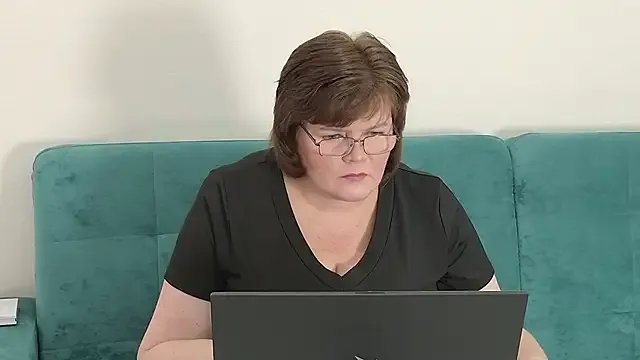 Sandra_Sunrise from StripChat